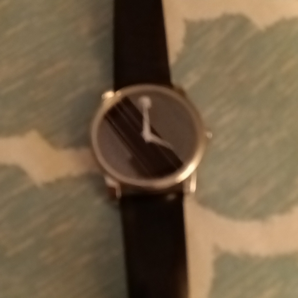 Watch - Picture 2 of 5